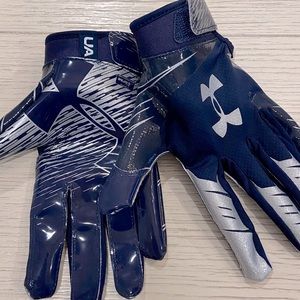 Under Armour Adult football gloves
